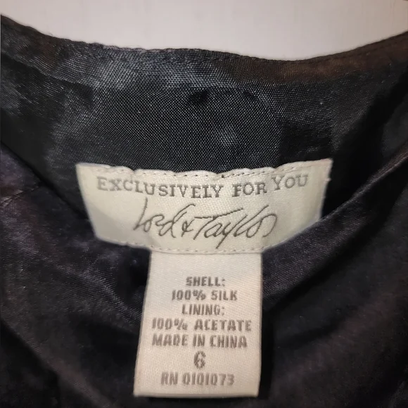 Lord & Taylor Vintage Silk Skirt Size 6 Midi Bead Design - Picture 2 of 5